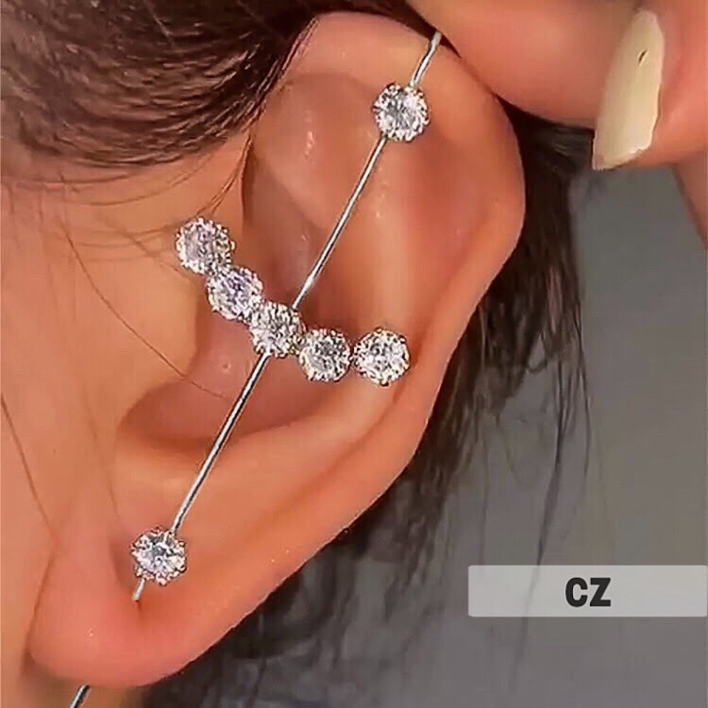 ⚜️𝟯𝟬%𝗢𝗙𝗙 𝗯𝘂𝗻𝗱𝗹𝗲𝘀 𝟯+⚜️ NEW CZ Pave Glamourous Ear Hook Crawler Earring